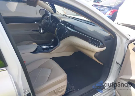 2019 Toyota Camry Xle из США, поврежденный, VIN 4T1B11HK5KU696895